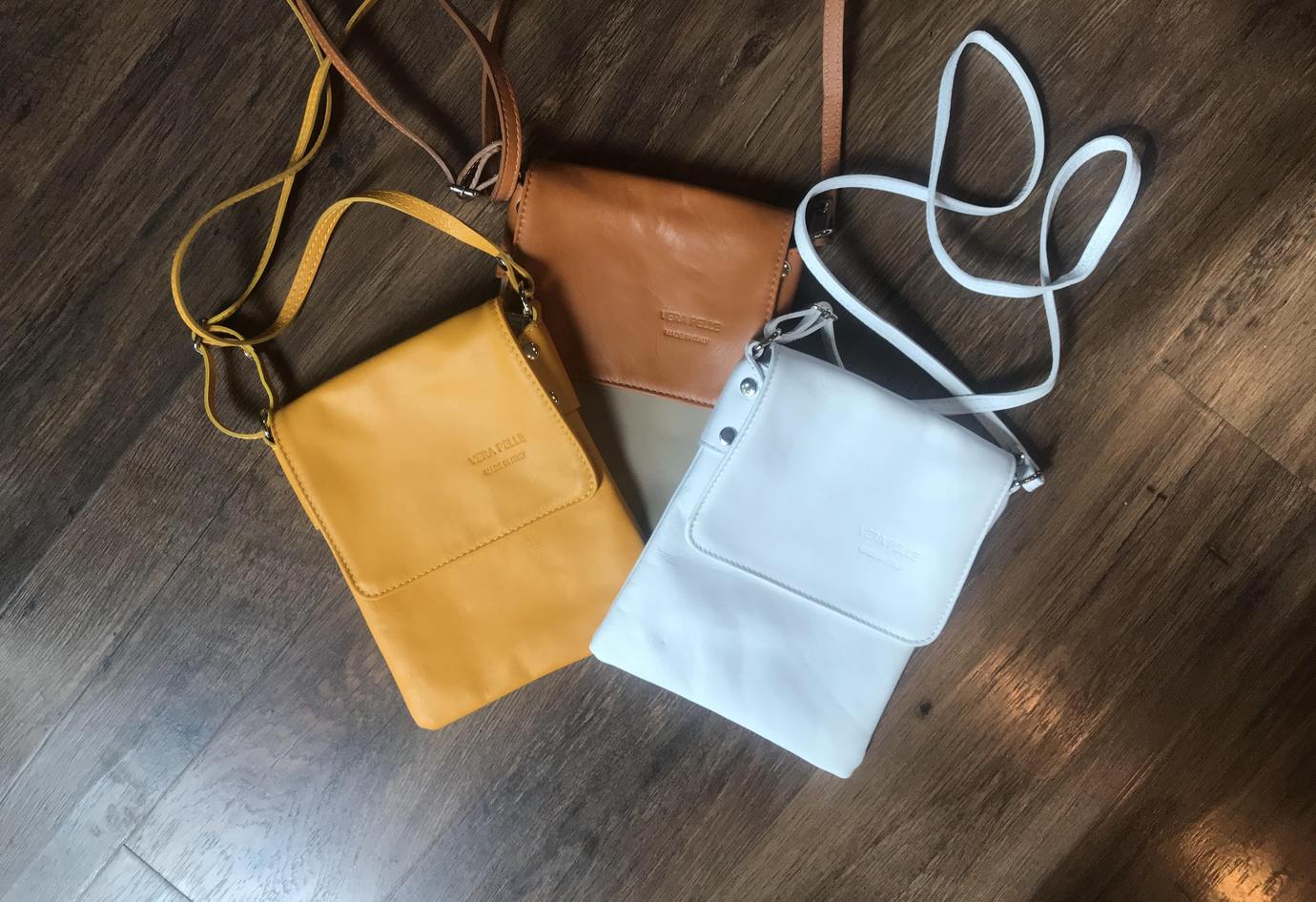 CROSSBODY BAGS